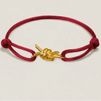 The Knot bracelet, close-up on the silk knot